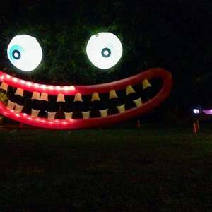 上课太硬女同桌帮我自慰
